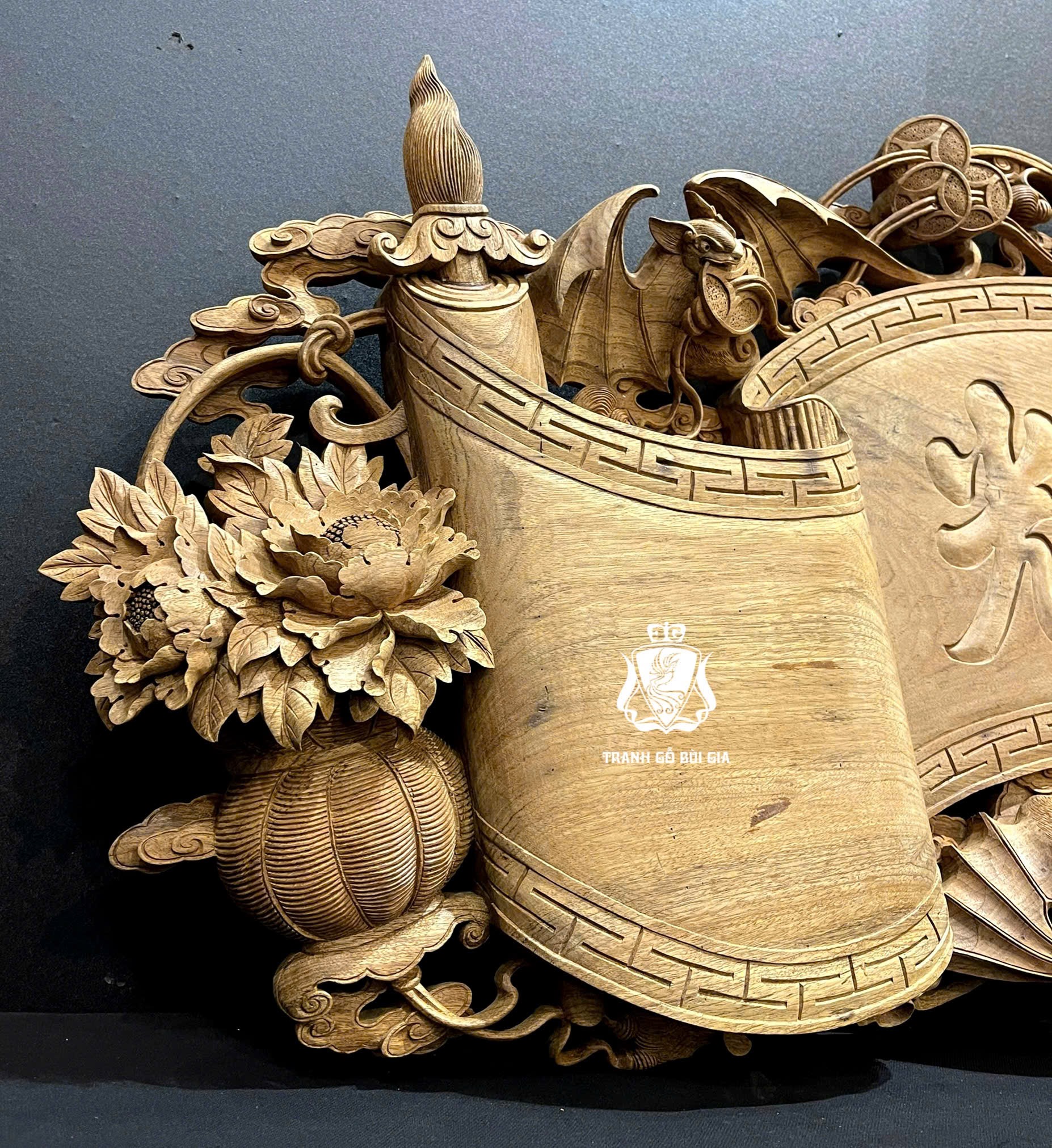 Cuốn Thư " NGŨ PHÚC KIM KHÁNH ''